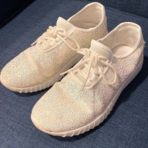 Glitter tennis shoes